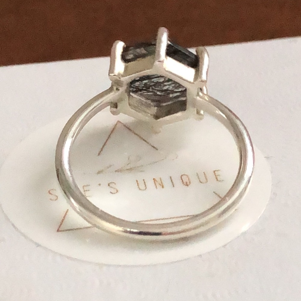 Tourmalinated Quartz Ring - Picture 4 of 7